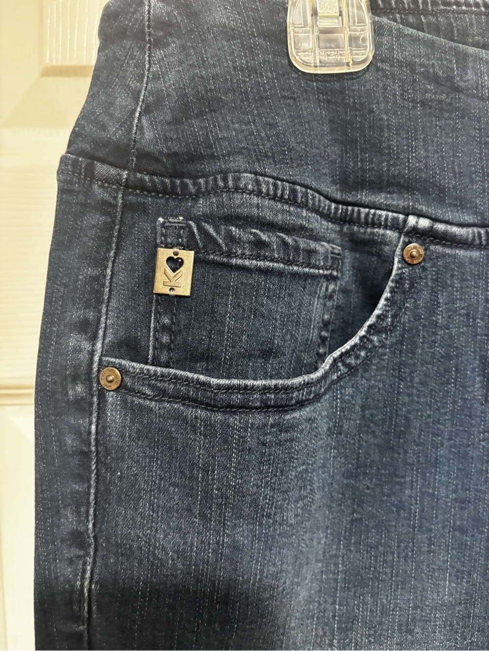 BELLE BY KIM GRAVEL NIP Medium Wash Triple Luxe Mega Hem Boot Cut Stretch Jeans - Picture 5 of 9